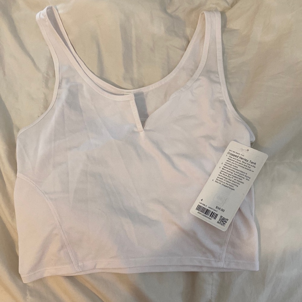 Lululemon cropped henley tank